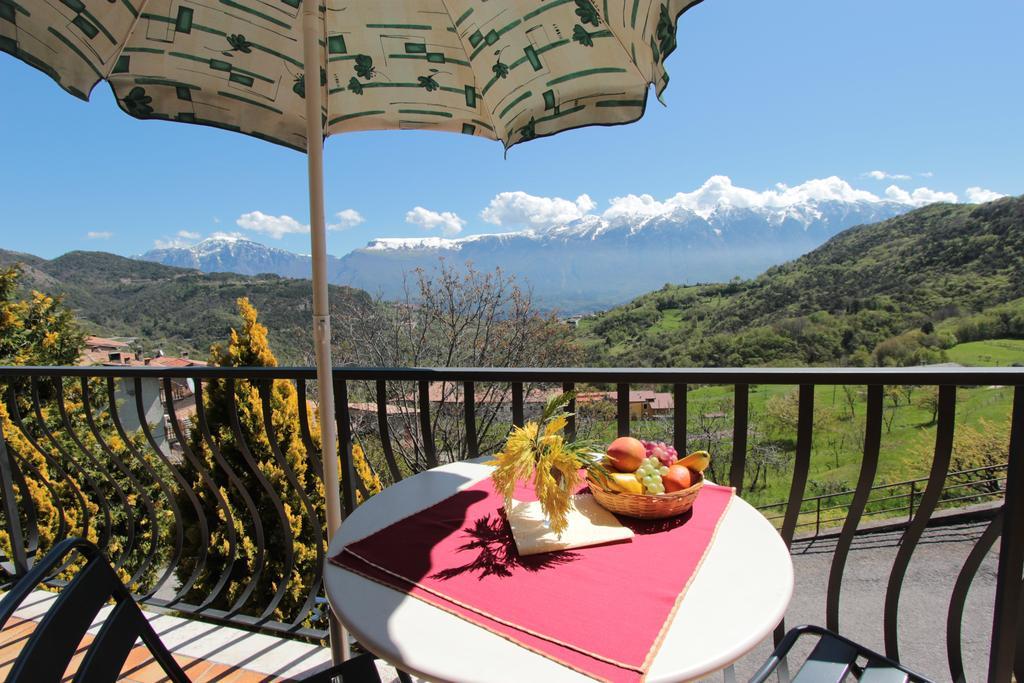 Casa Vacanze Sole Tremosine Habitación foto